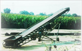 移動(dòng)輸送機(jī)